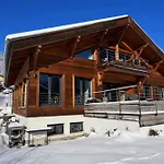 Chalet Beautiful With Hammam