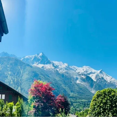 Шале Luxury Sleeps 10 Mont Blanc View Hammam