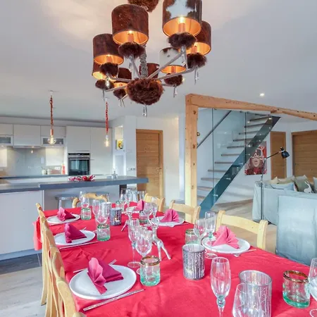 Luxury Sleeps 10 Mont Blanc View Hammam